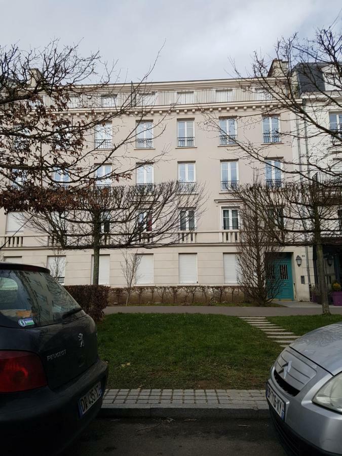 Cosy Apartment Carré Elysée Serris Exterior foto